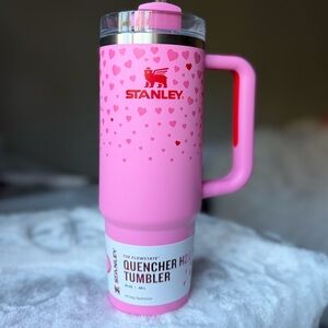 Stanley sweet hearts pink w/ red hearts 30oz quencher tumbler